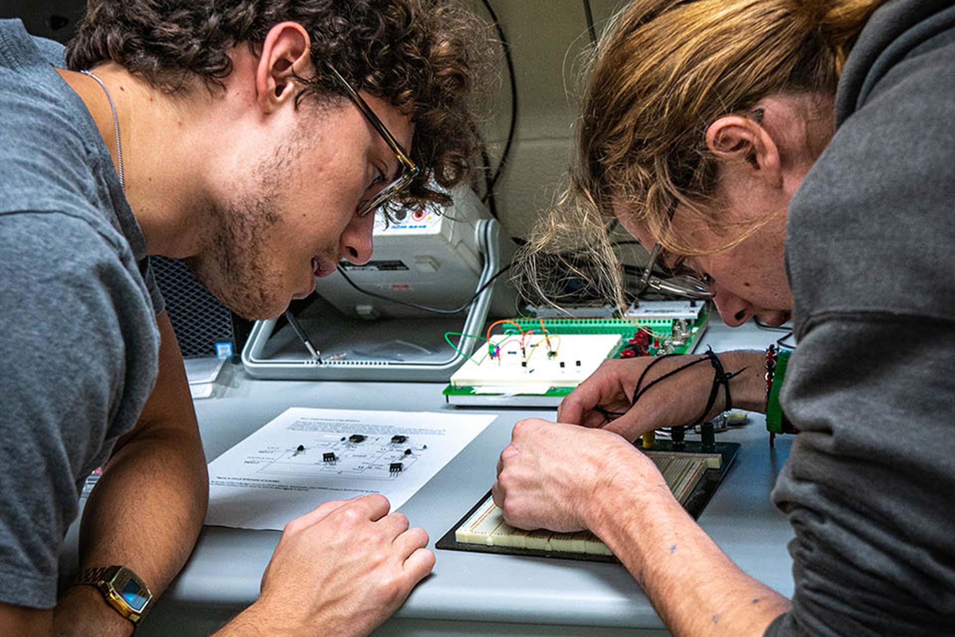 Students working in the Advanced Circuits Lab