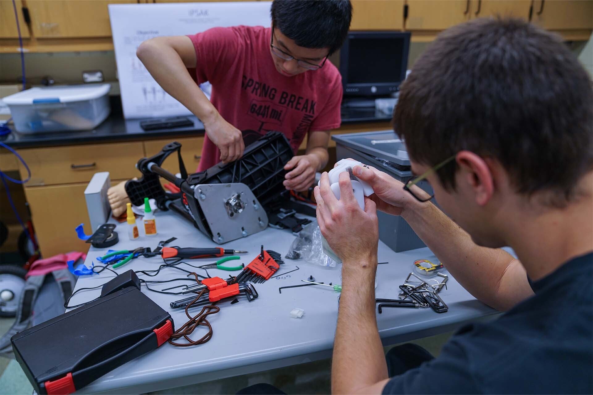 Students in the Biomedical Engineering Lab