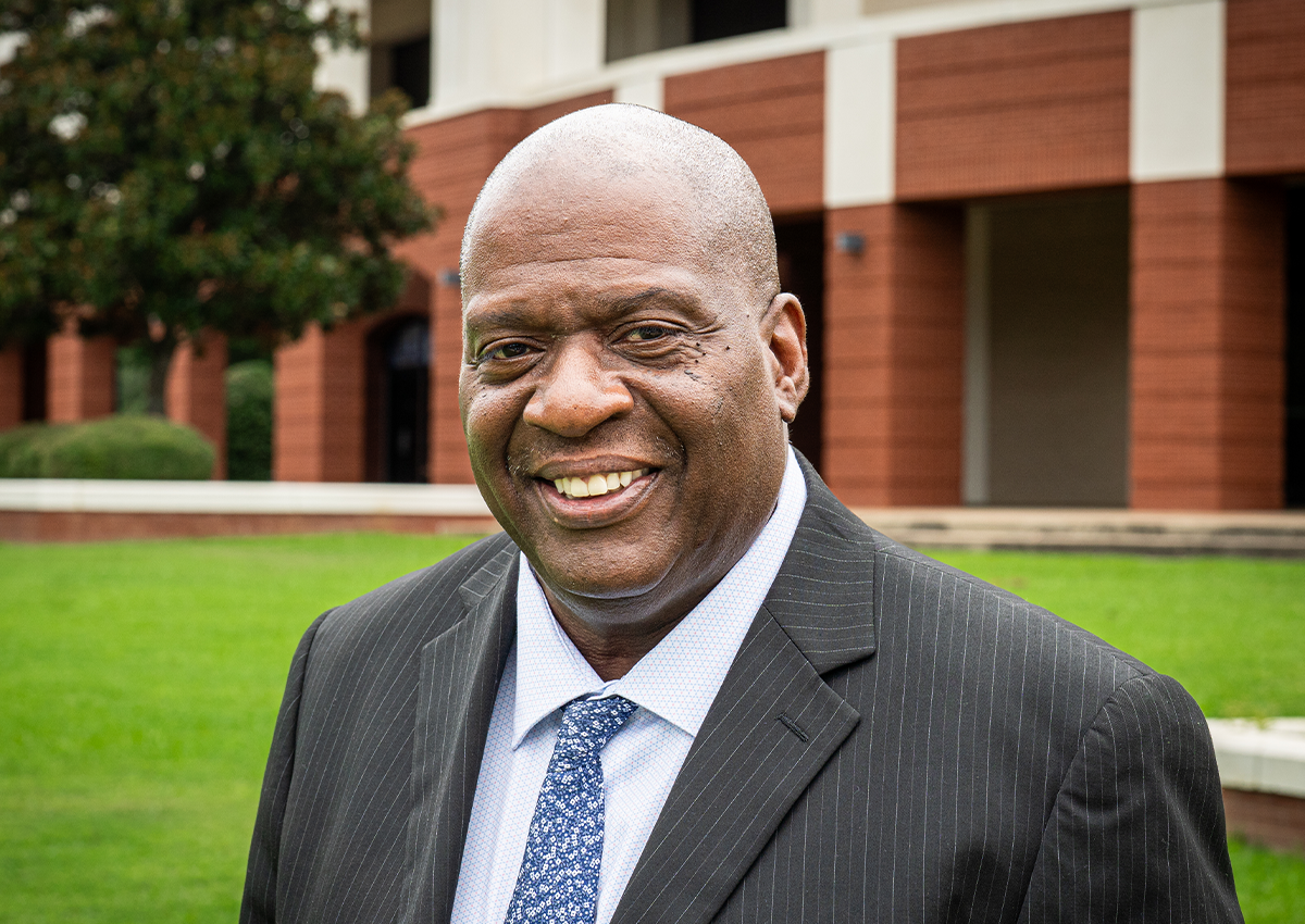 Profile Photo: Ken Shelton