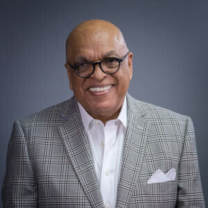 Crawford Loritts headshot